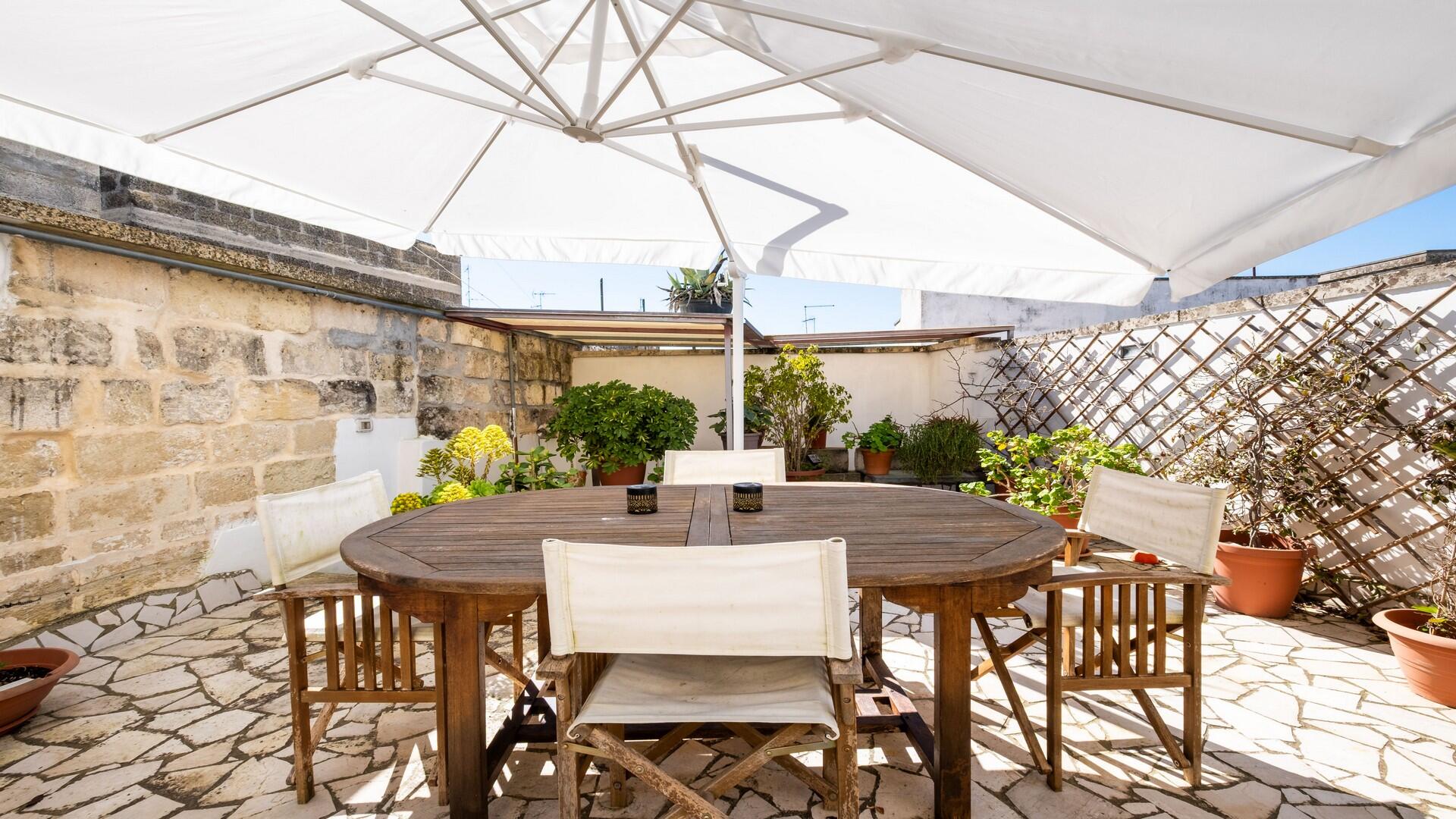 House for Sale with Terrace near Lecce