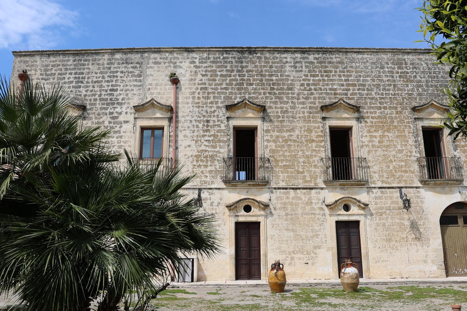 ELEGANTE CASINO DI CAMPAGNA VICINO LECCE