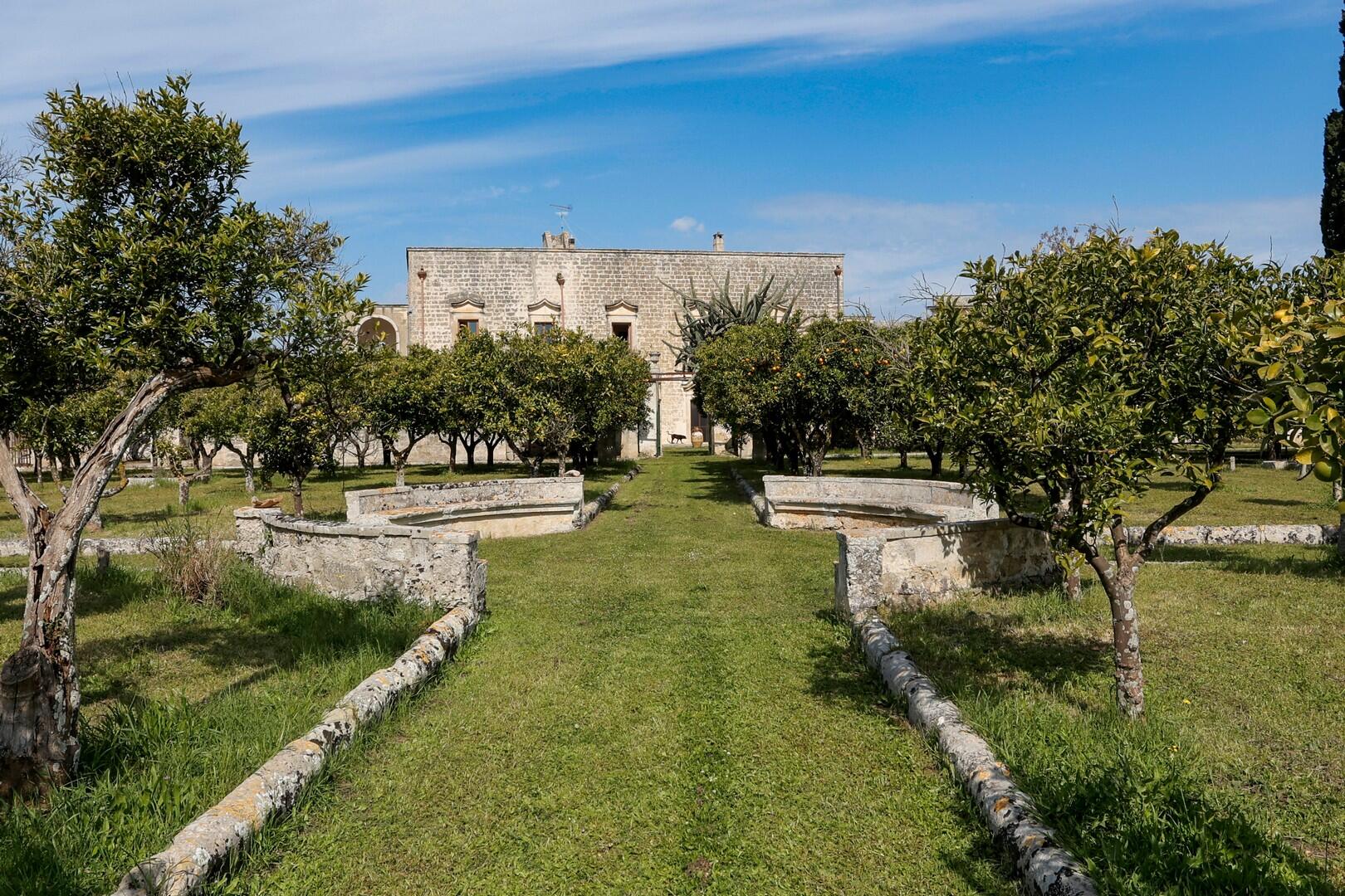 ELEGANTE CASINO DI CAMPAGNA VICINO LECCE
