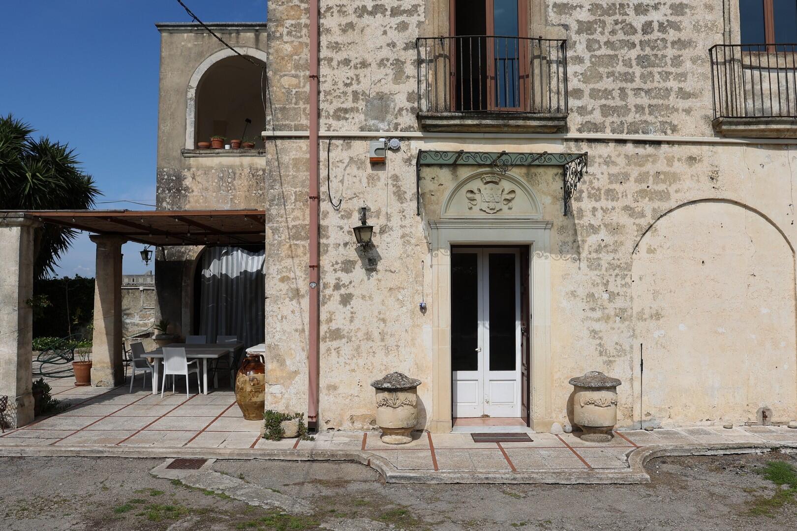 ELEGANTE CASINO DI CAMPAGNA VICINO LECCE