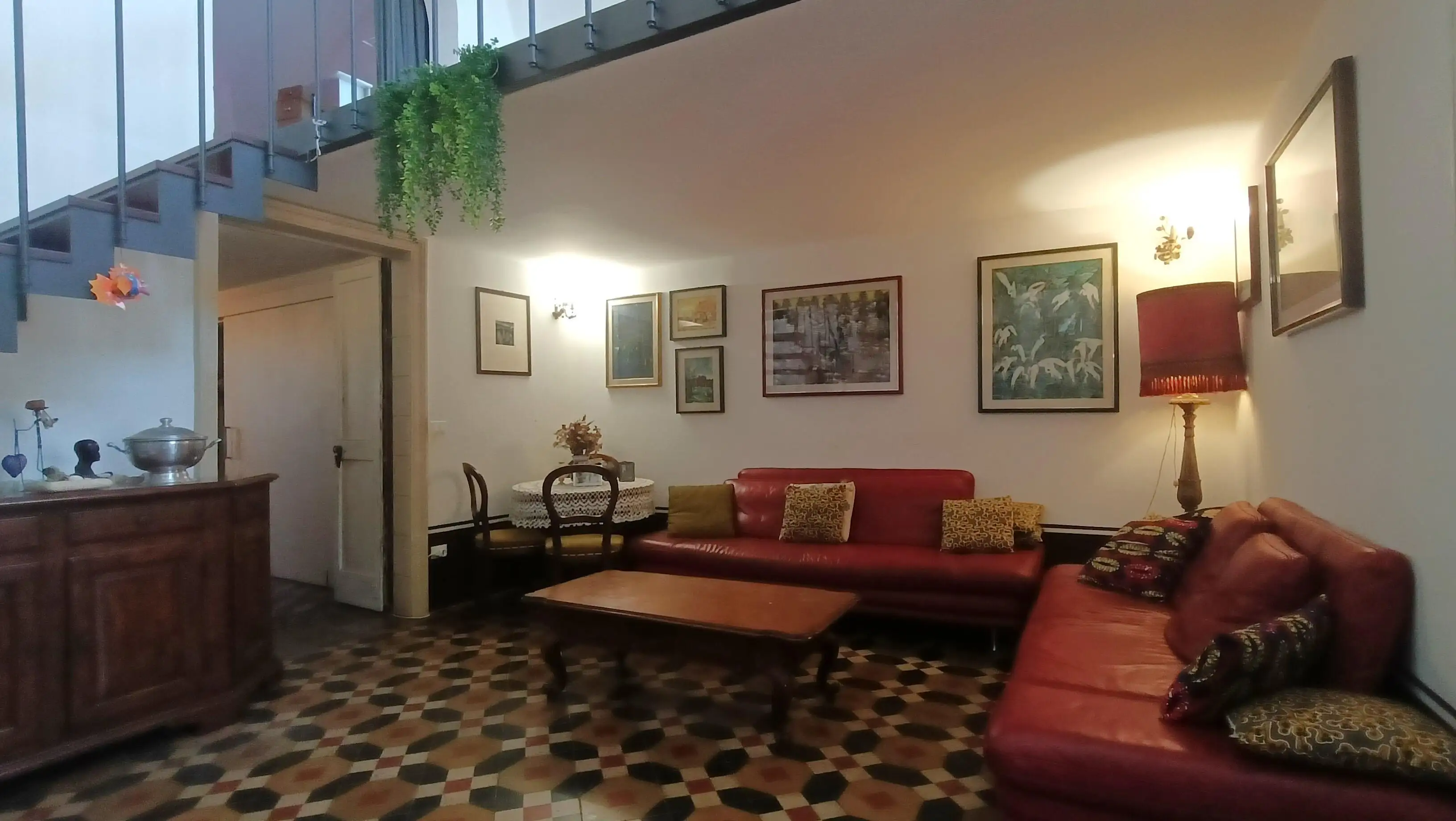 ELEGANTE DIMORA STORICA CON VOLTE A STELLA NEL CENTRO DI LECCE