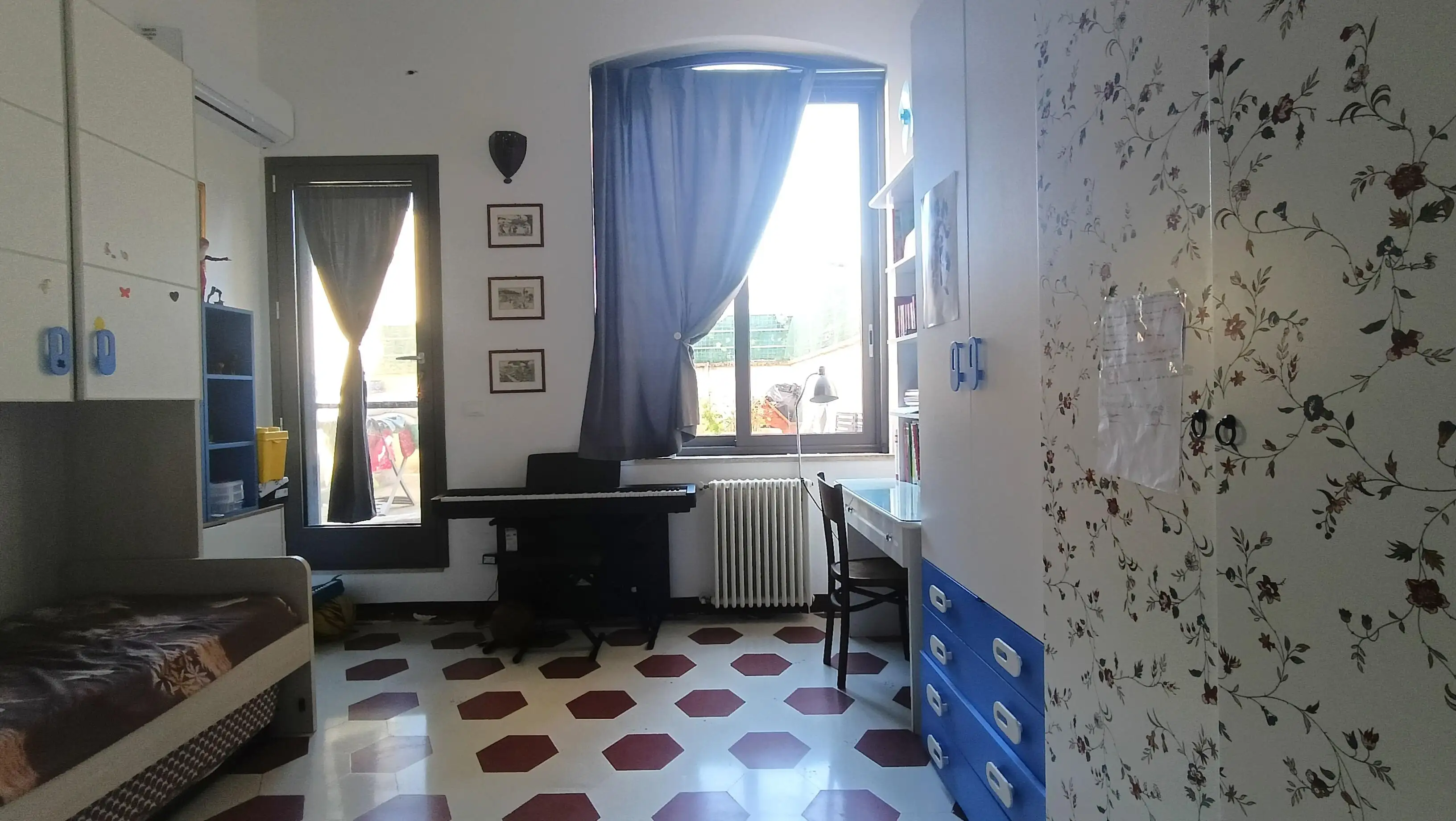 ELEGANTE DIMORA STORICA CON VOLTE A STELLA NEL CENTRO DI LECCE