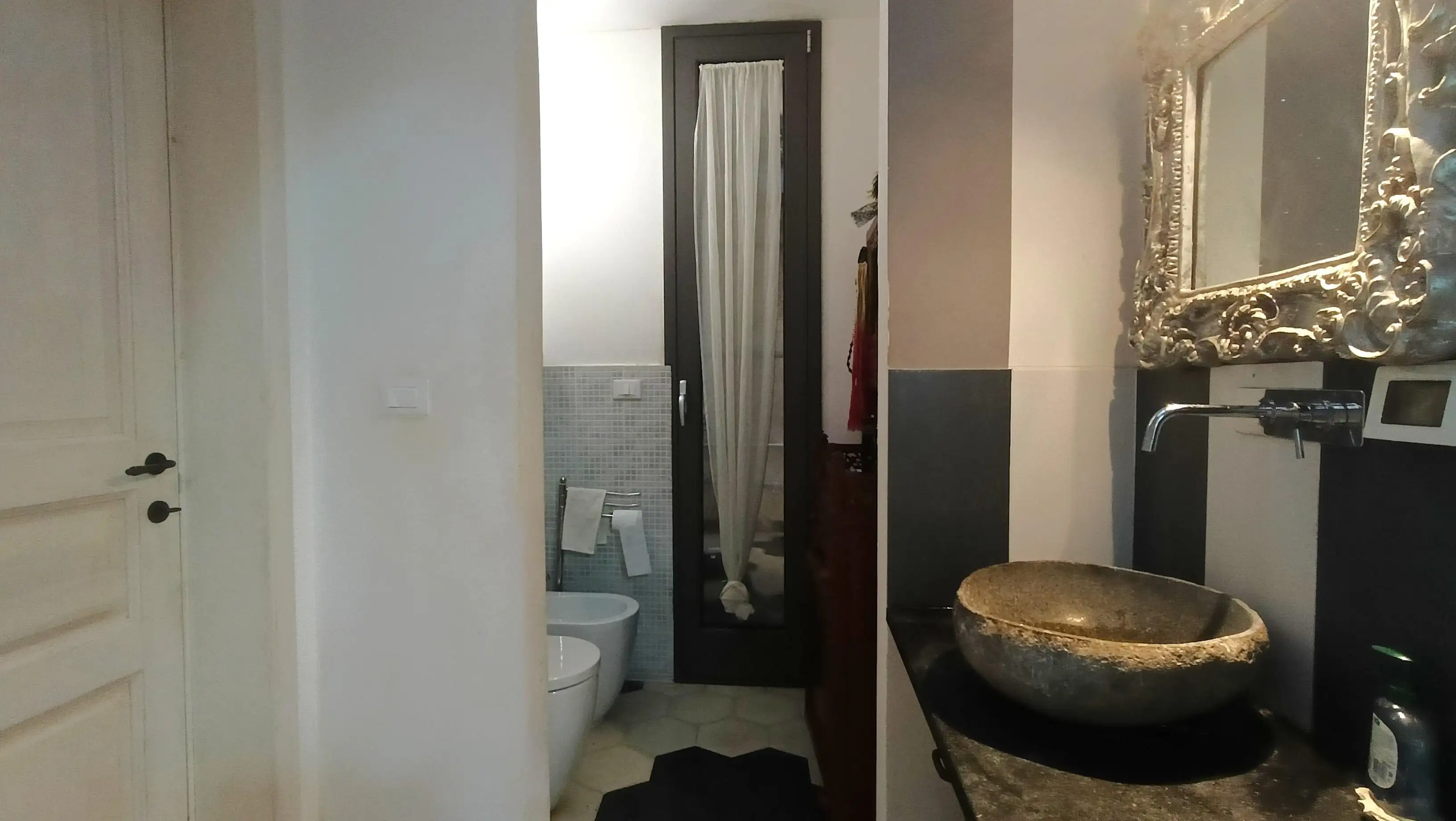 ELEGANTE DIMORA STORICA CON VOLTE A STELLA NEL CENTRO DI LECCE