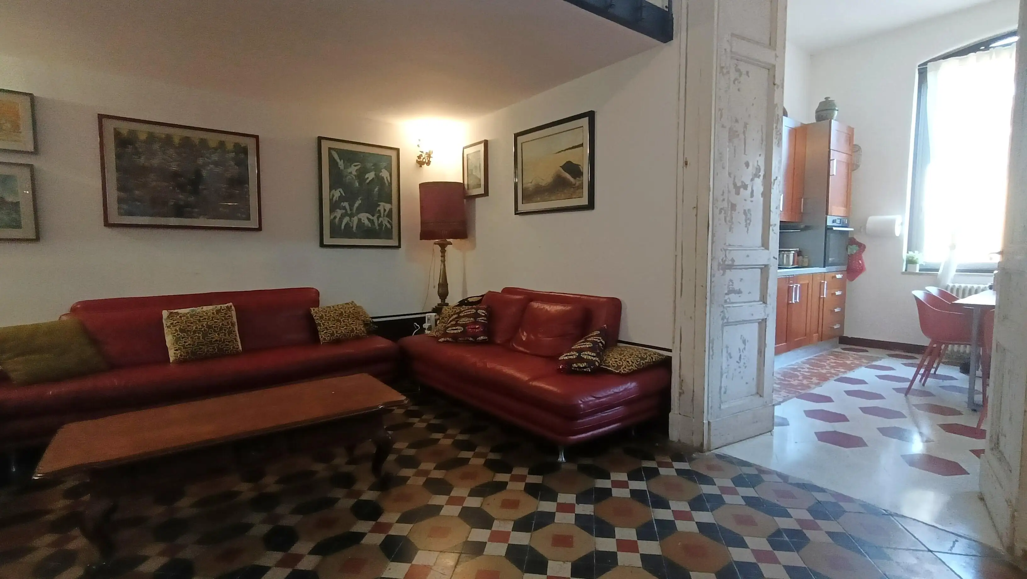 ELEGANTE DIMORA STORICA CON VOLTE A STELLA NEL CENTRO DI LECCE