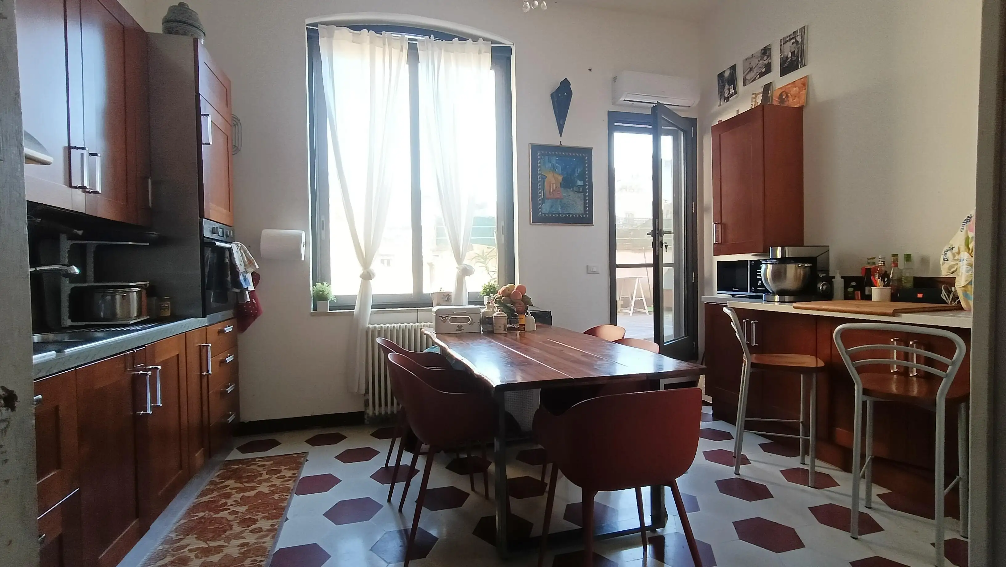 ELEGANTE DIMORA STORICA CON VOLTE A STELLA NEL CENTRO DI LECCE