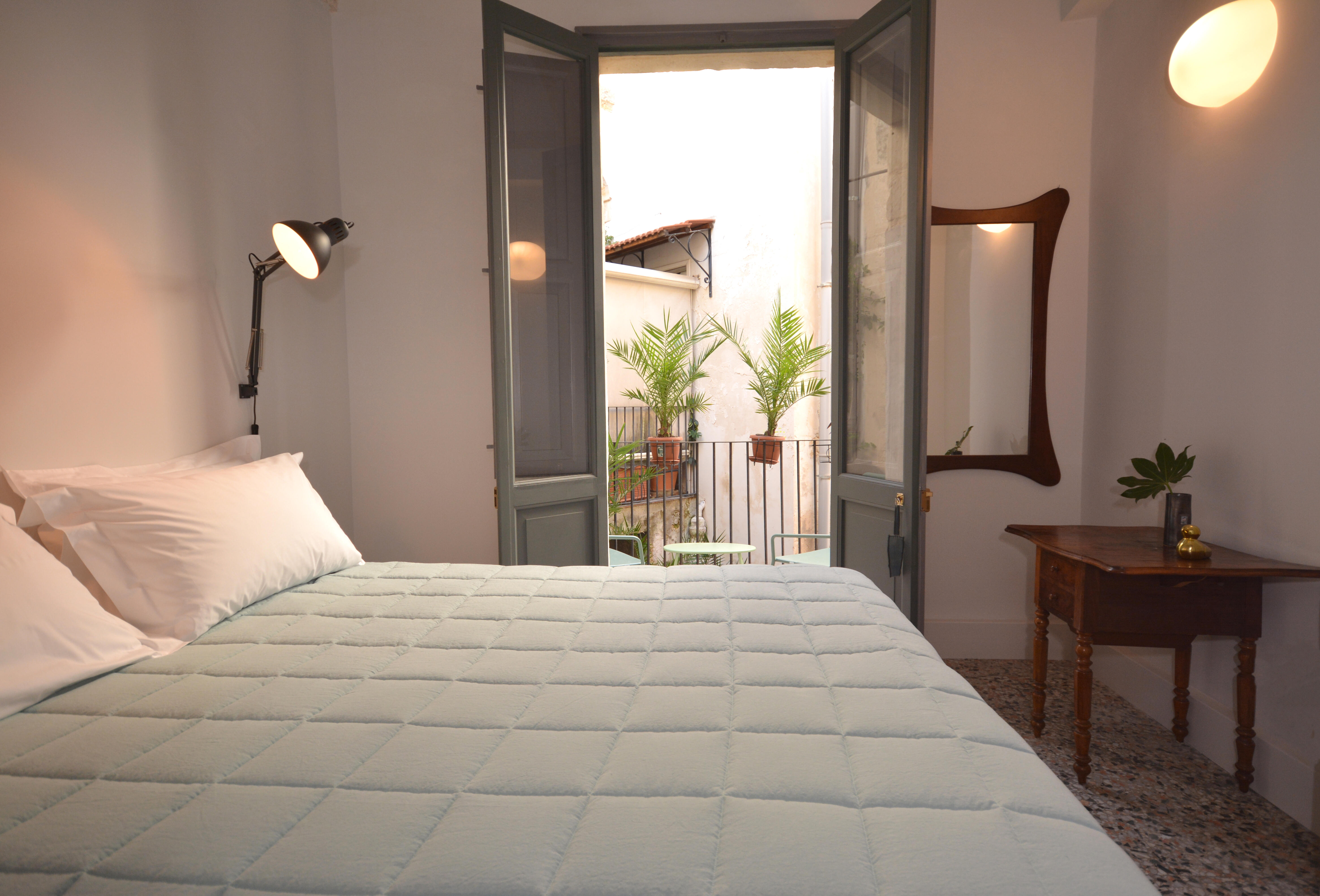 Historic Palazzetto with Terraces and Mini-Pool for Sale, Lecce