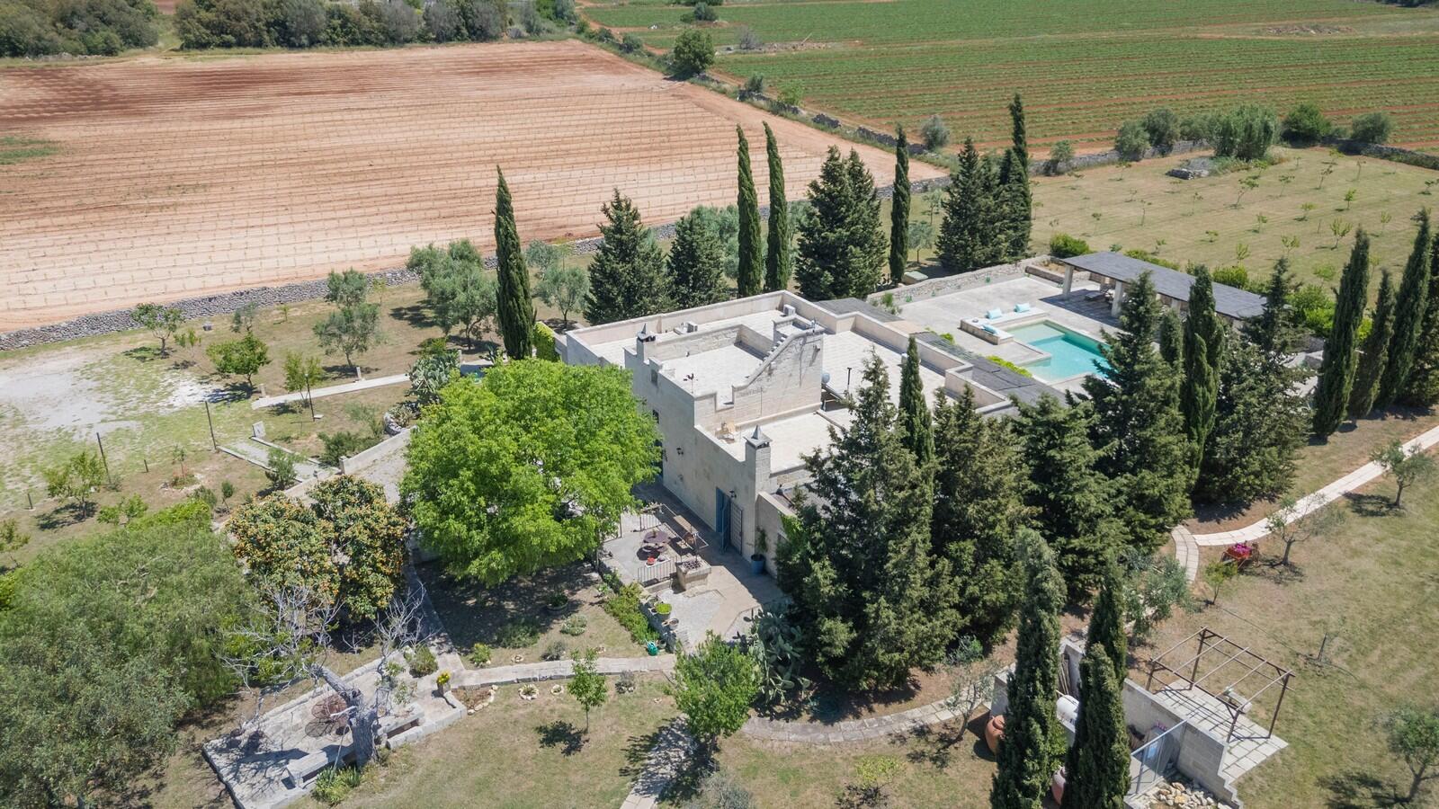 Masseria con piscina in vendita, Puglia