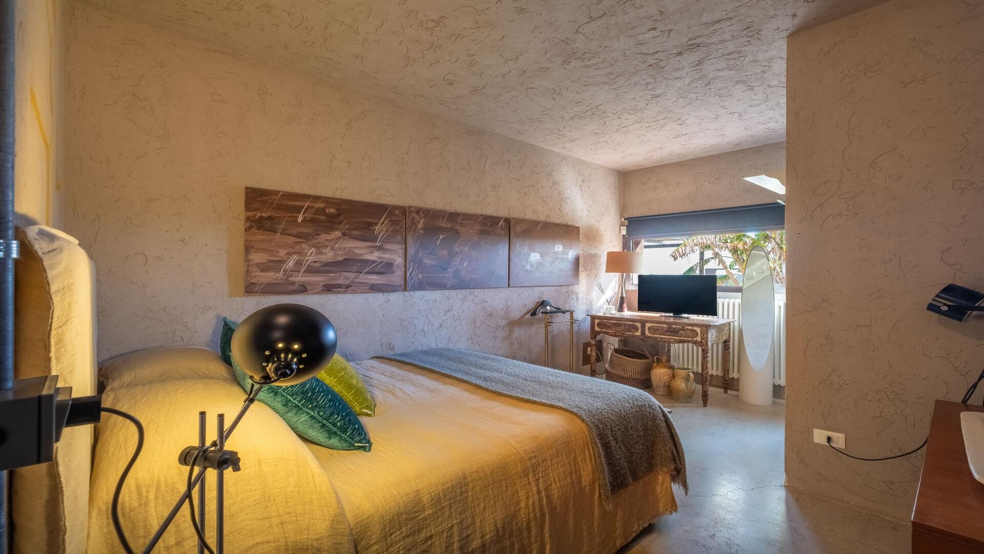 Designer Sea View Villa with Pool for sale, Apulia