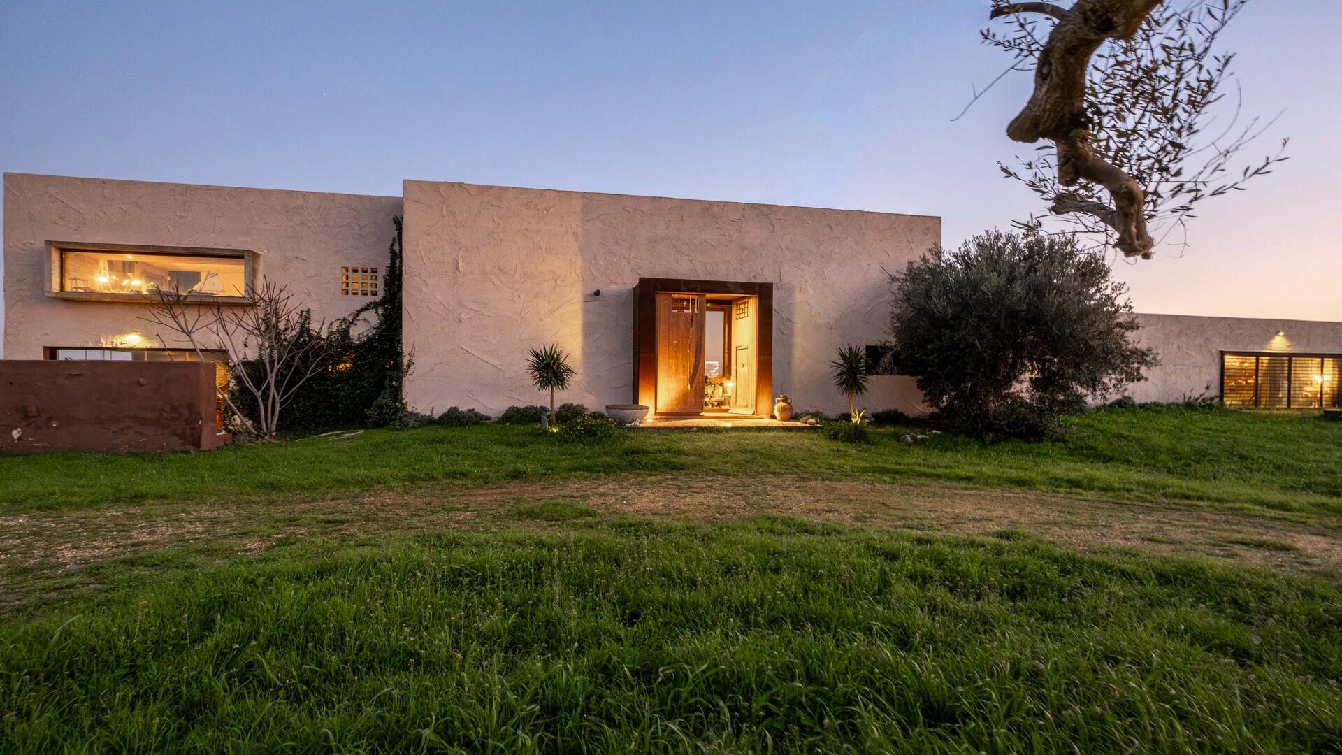 Designer Sea View Villa with Pool for sale, Apulia