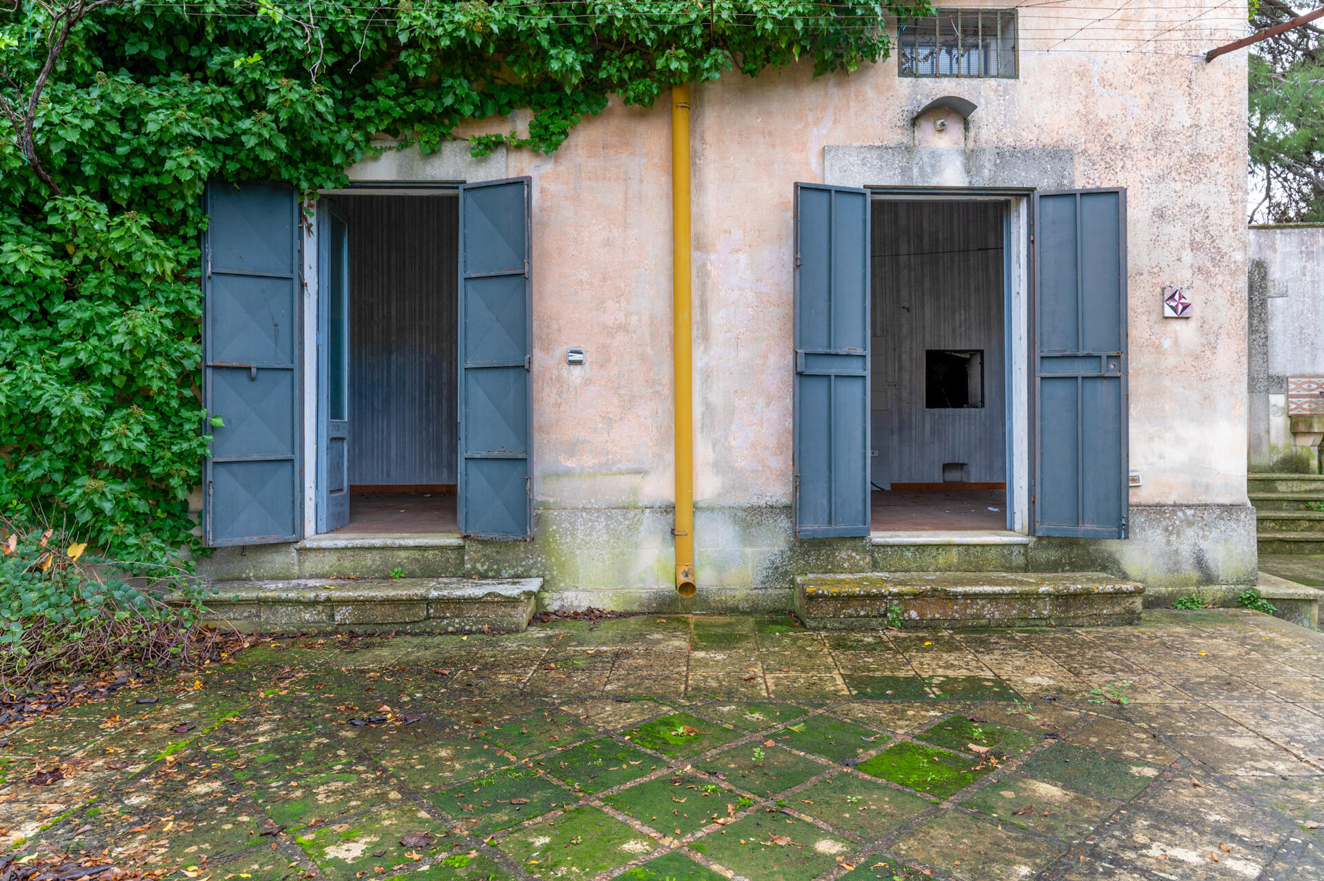Villa d’epoca con piscina e parco in vendita a Lecce