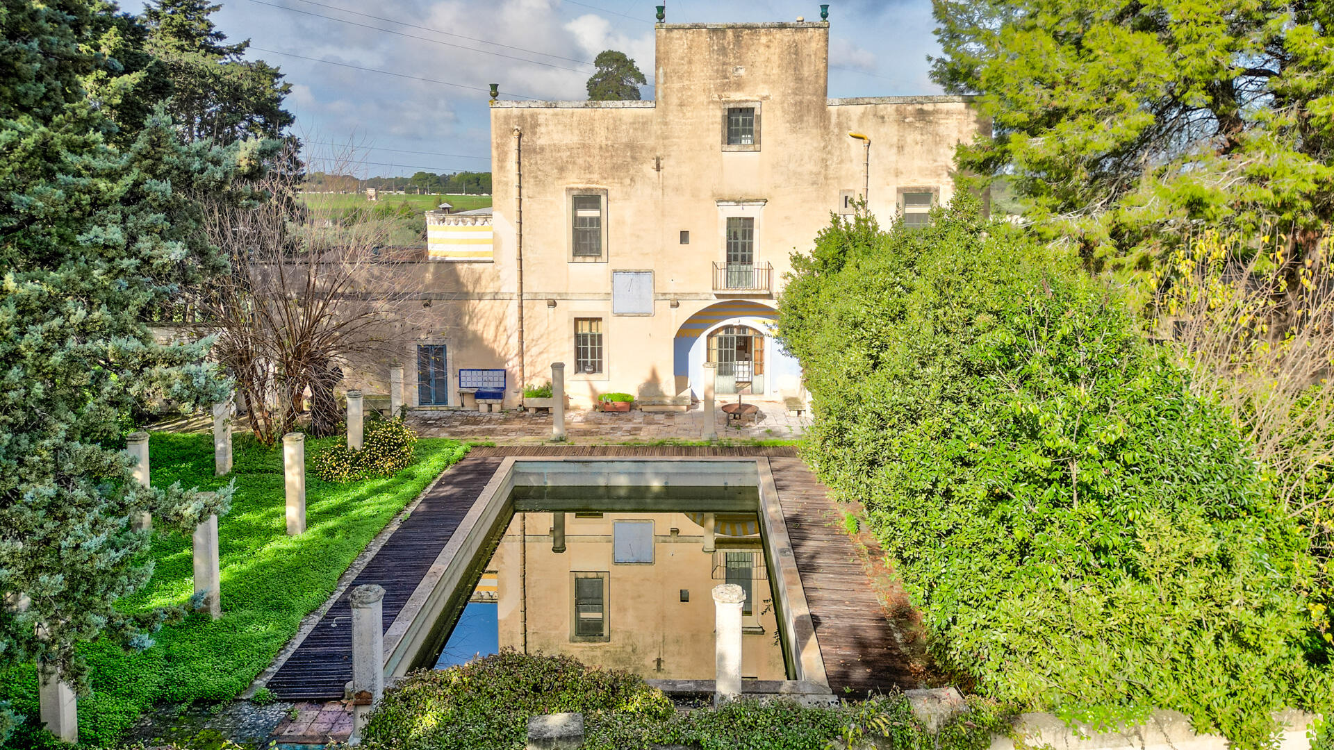 Villa d’epoca con piscina e parco in vendita a Lecce