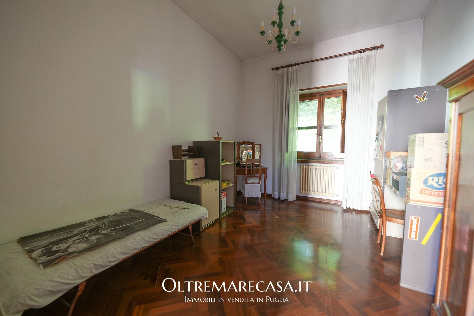 Villa with huge gardens near Lecce