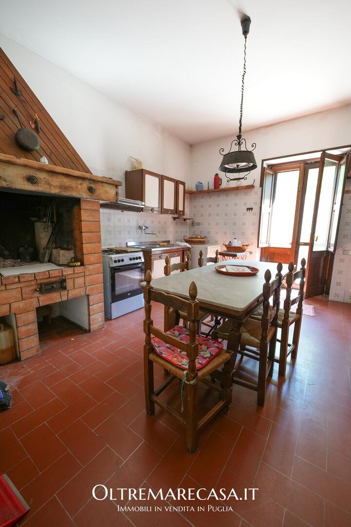 Villa with huge gardens near Lecce